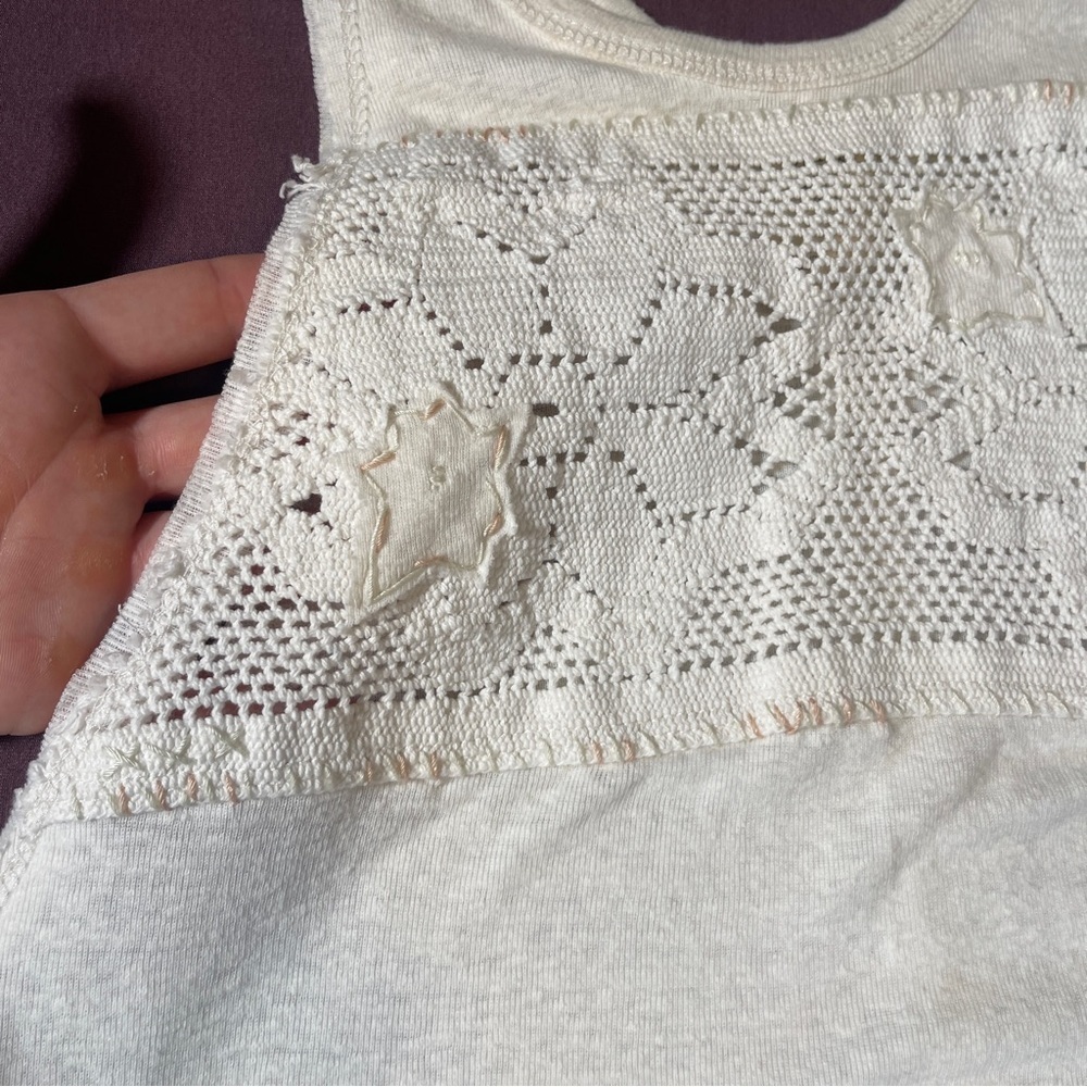 We the Free Crochet Detail Cropped Tank Top in White/off white -  XS Free People - Picture 2 of 8